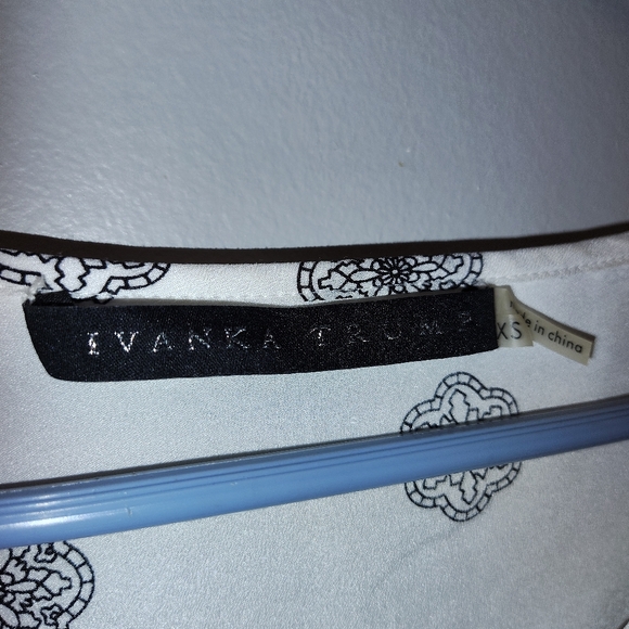 Ivanka Trump Black and Cream Patterned Tank Top - Picture 2 of 3